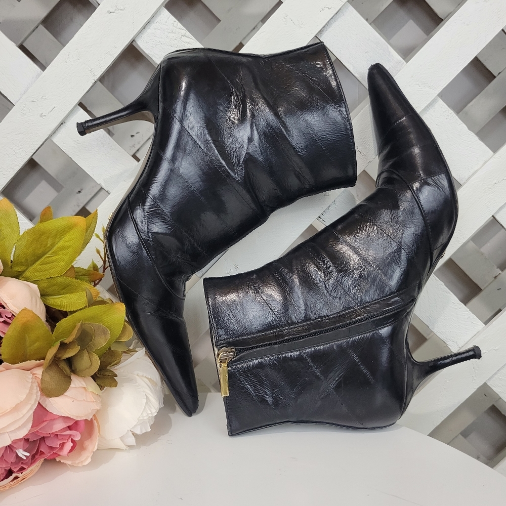 Dolce & Gabbana Black Leather Pointed Toe Booties Size 39 1/2